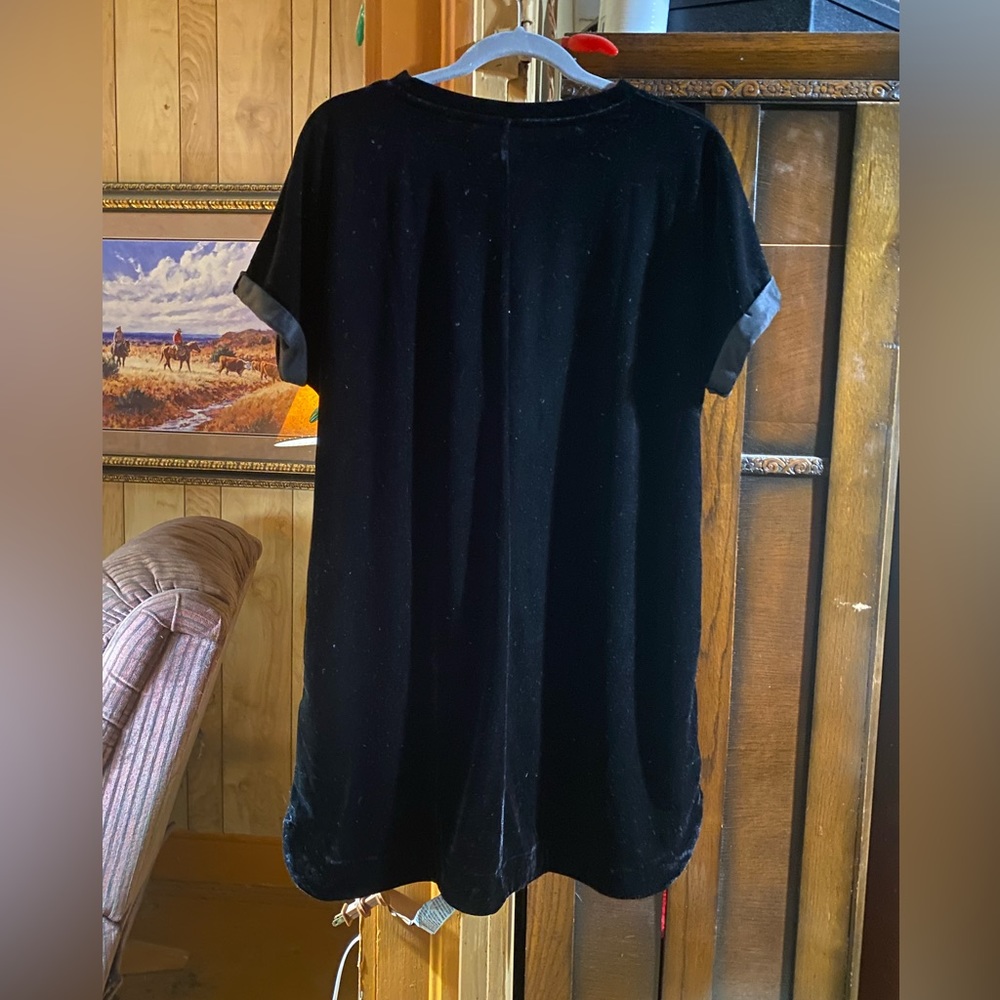 Basic little black velvet dress